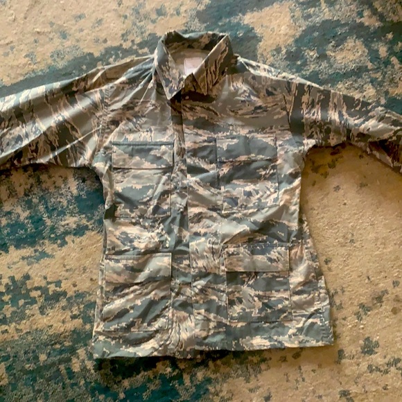 Military ABU camouflage pattern top size 34R - Picture 1 of 4